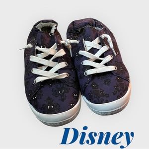 Disney Haunted Mansion women’s size 9WW (wide width) shoes. Flat sneaker.